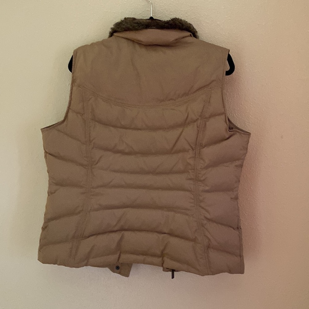 Eddie Bauer down vest - Picture 3 of 3
